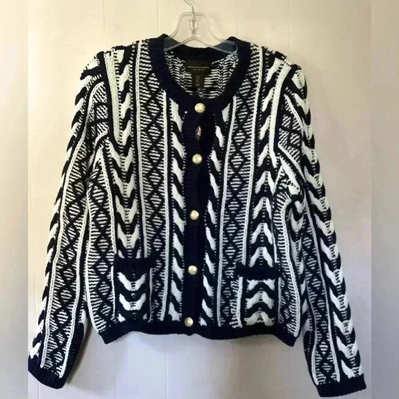 Matha Stewart Sweaters - NWT Martha Stewart Cable knit Cardigan Size Large white& navy blue Cotton Blend
